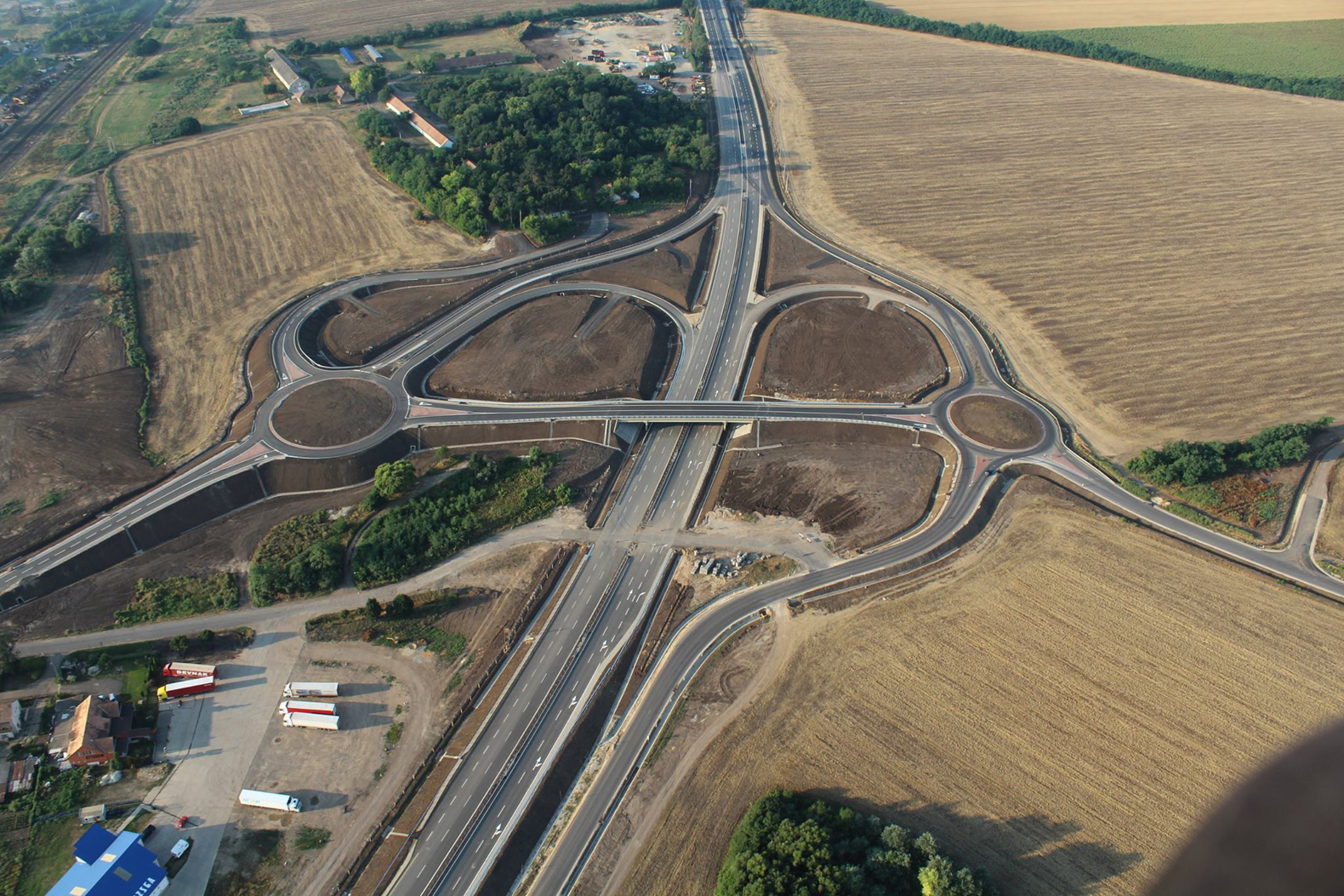 21.sz. főút négynyomúsítása  - Út- és hídépítés