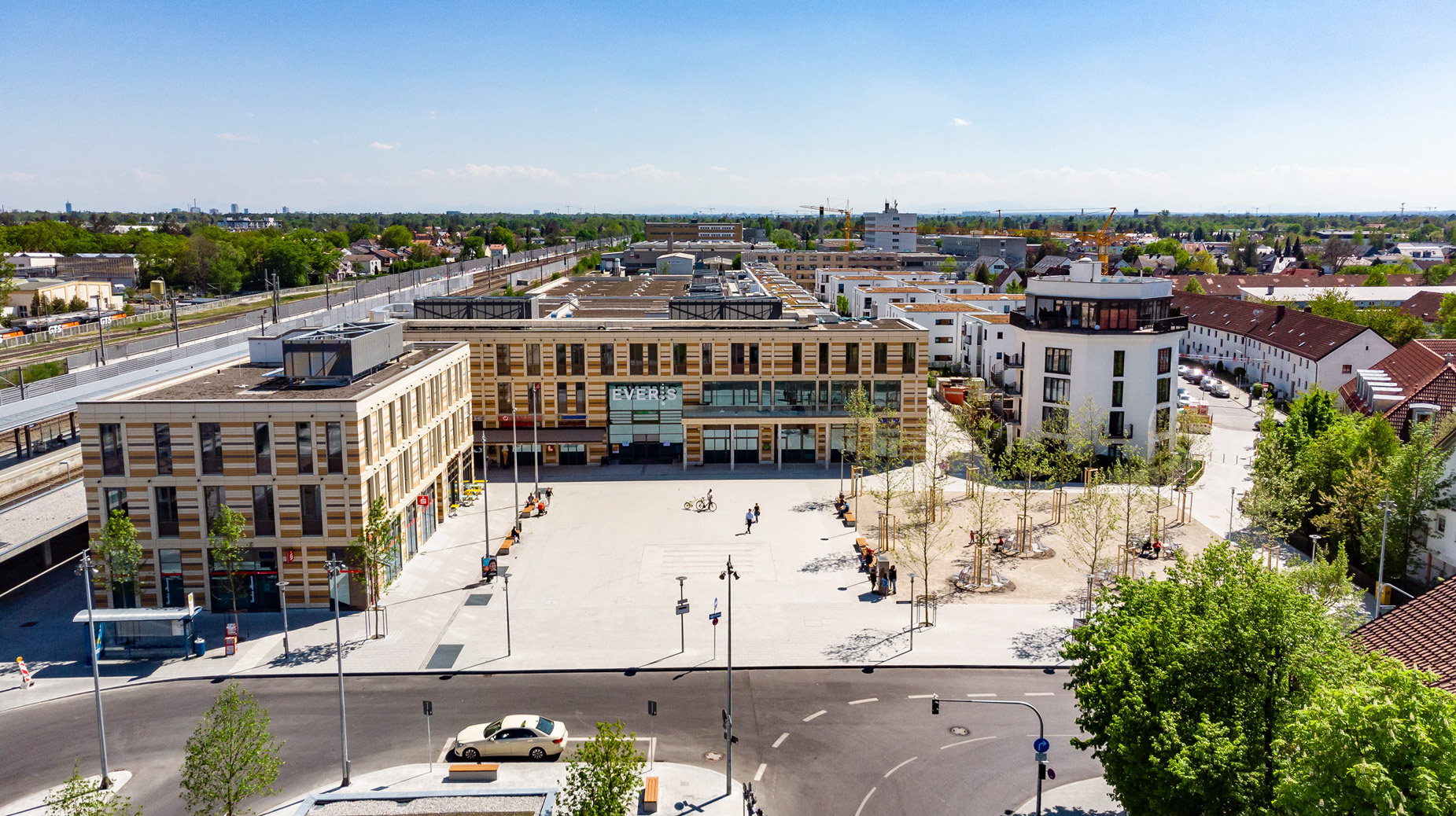 Einkaufszentrum Oertelplatz, München-Allach - Magasépítés