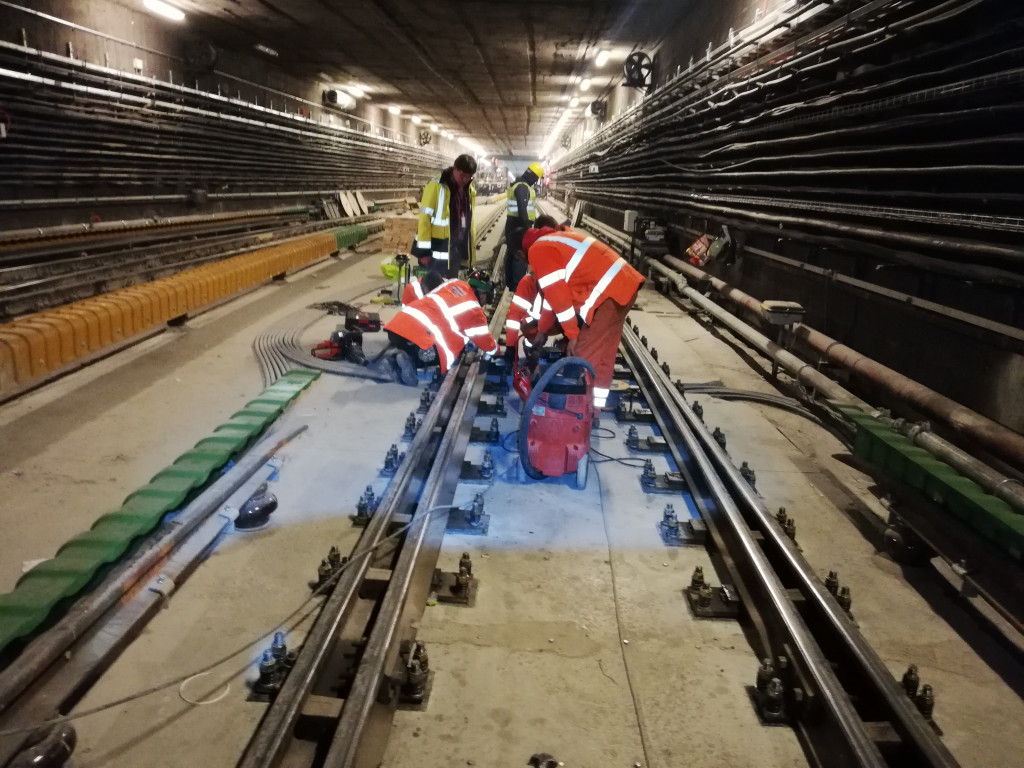 Budapesti M3 metróvonal rekonstrukciója - Vasútépítés