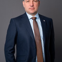   Szabolcs Vingelmann