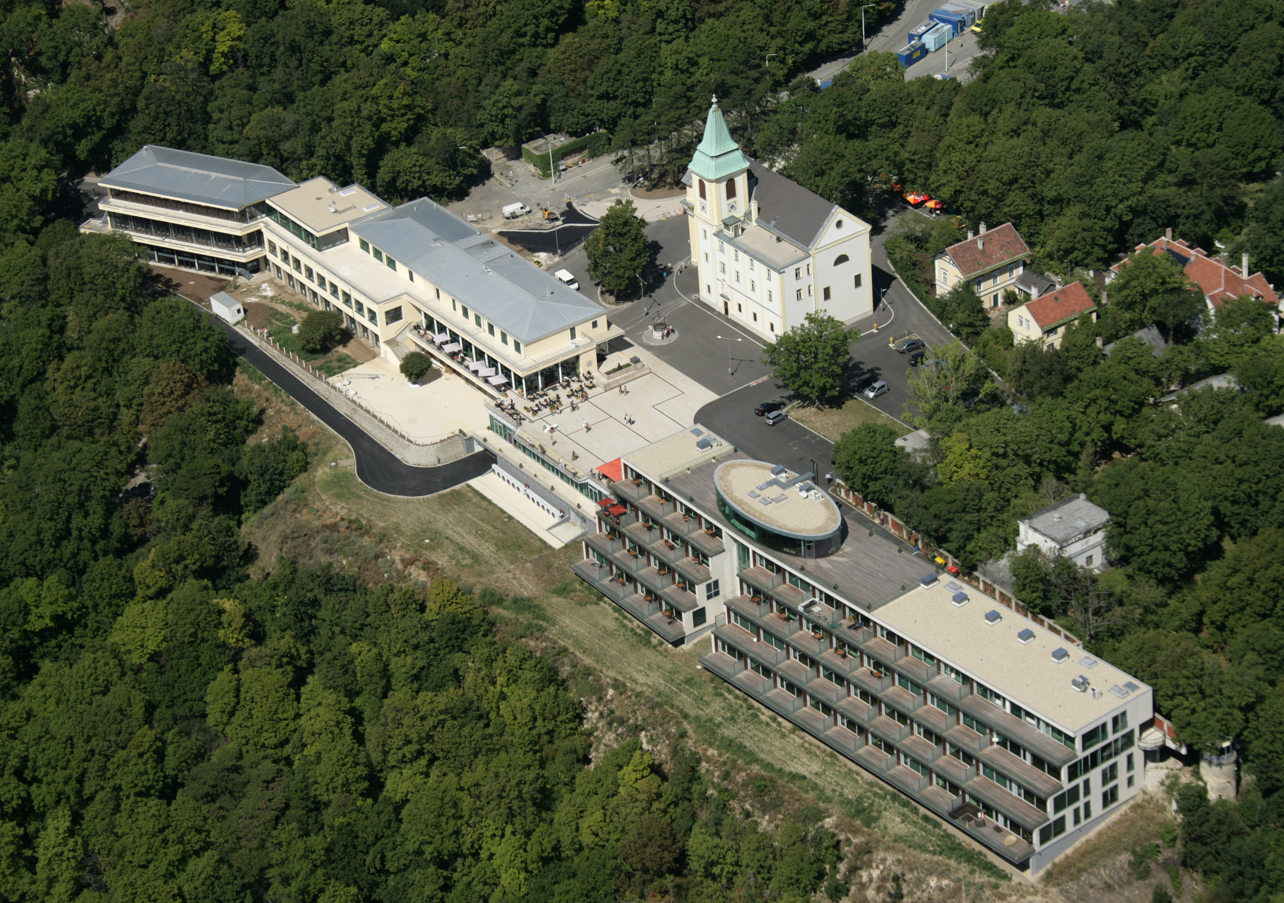 Hotel Kahlenberg - Magasépítés