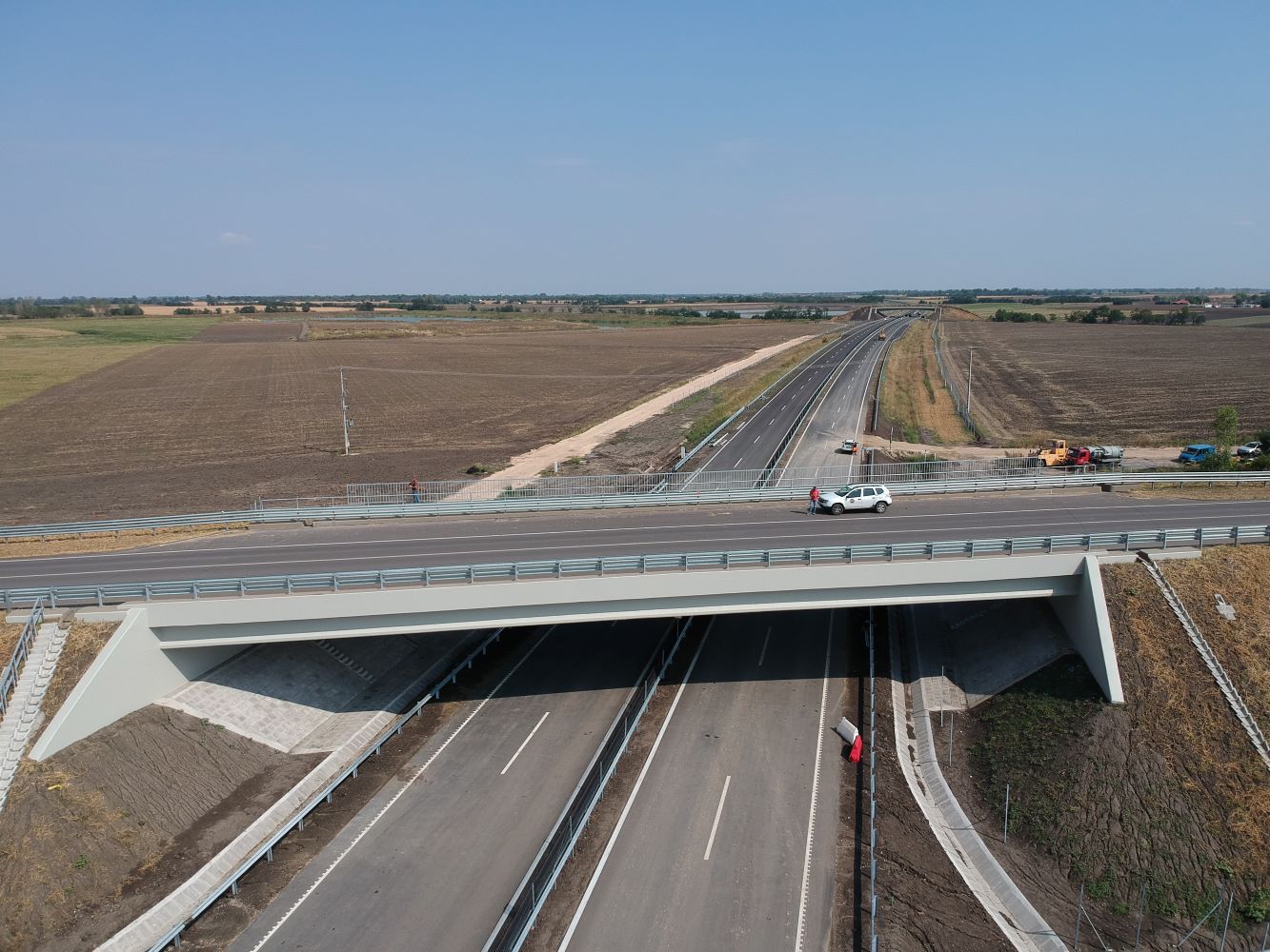 M44 gyorsforgalmi út, Tiszakürt - Kondoros - Út- és hídépítés