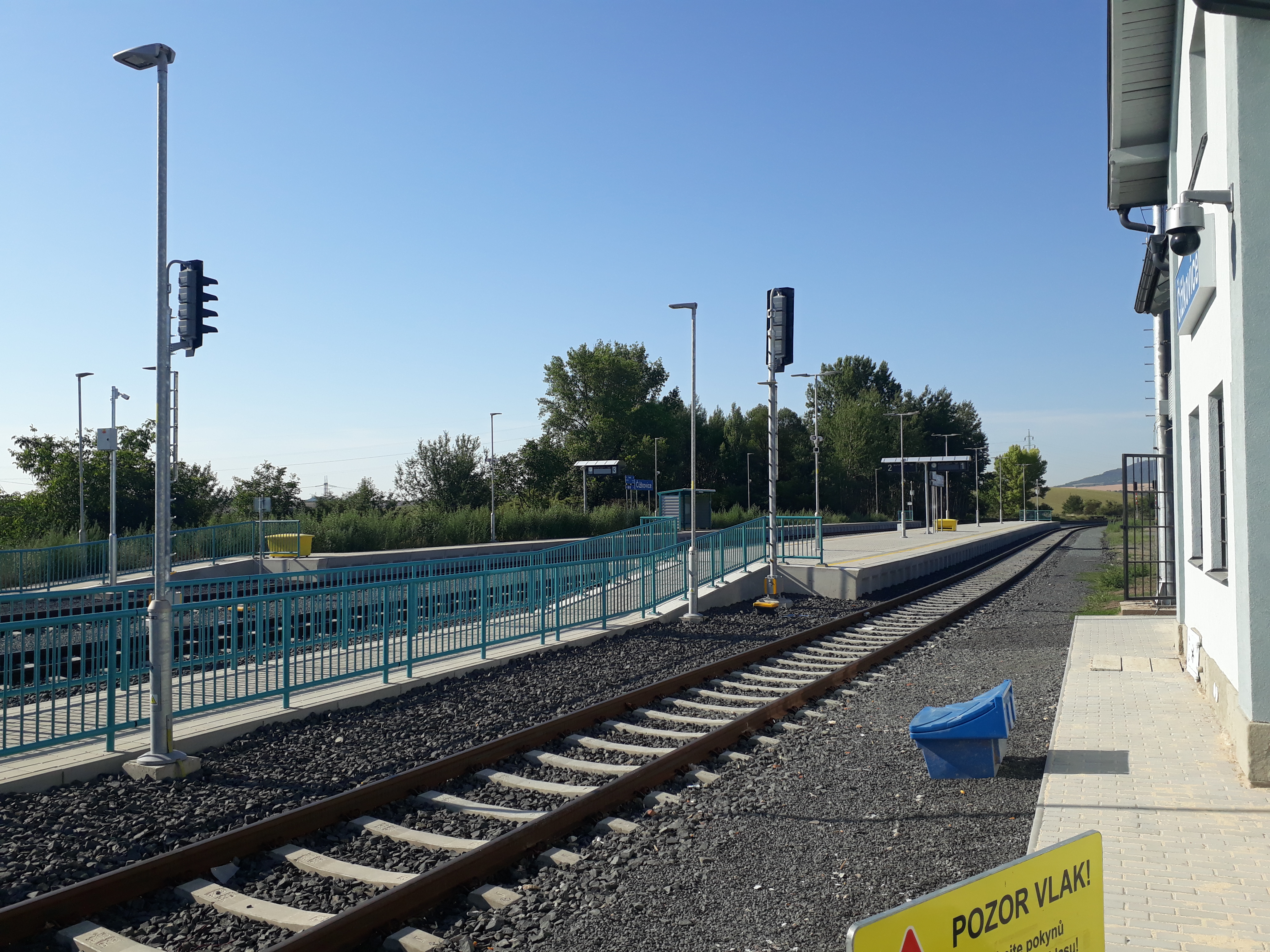 Revitalizace tratě Louny–Lovosice / žel. stanice Čížkovice – venkovní osvětlení - Vasútépítés